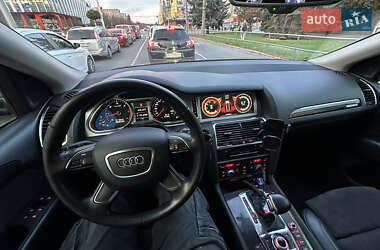 Позашляховик / Кросовер Audi Q7 2013 в 