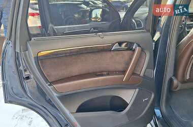 Внедорожник / Кроссовер Audi Q7 2011 в 