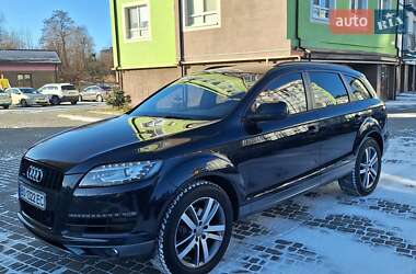 Внедорожник / Кроссовер Audi Q7 2011 в 