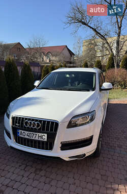 Внедорожник / Кроссовер Audi Q7 2011 в Тячеве