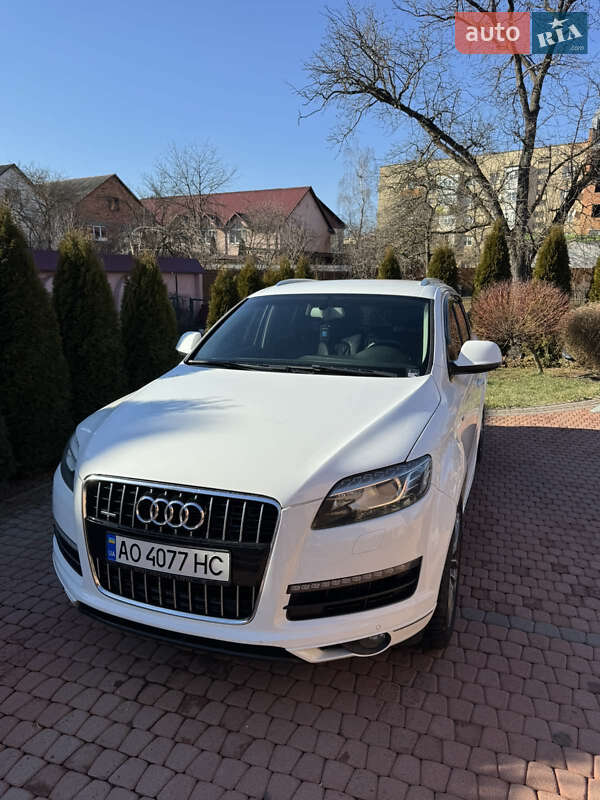 Audi Q7 2011