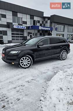 Внедорожник / Кроссовер Audi Q7 2012 в 