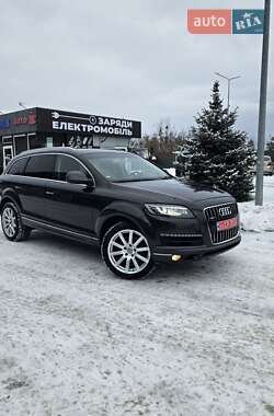 Внедорожник / Кроссовер Audi Q7 2012 в 