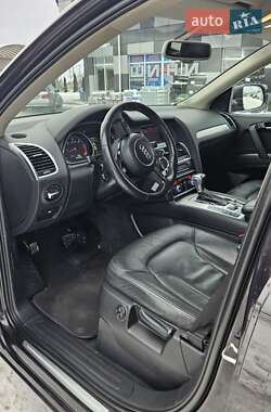 Внедорожник / Кроссовер Audi Q7 2012 в 