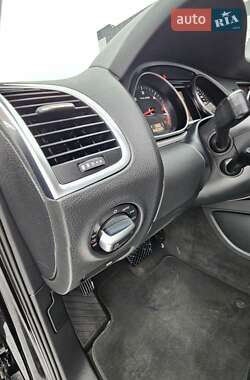 Внедорожник / Кроссовер Audi Q7 2012 в 