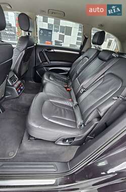 Внедорожник / Кроссовер Audi Q7 2012 в 