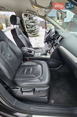 Внедорожник / Кроссовер Audi Q7 2012 в 