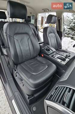 Внедорожник / Кроссовер Audi Q7 2012 в 