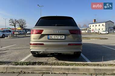 Внедорожник / Кроссовер Audi Q7 2016 в 