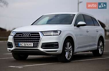 Внедорожник / Кроссовер Audi Q7 2017 в Луцке