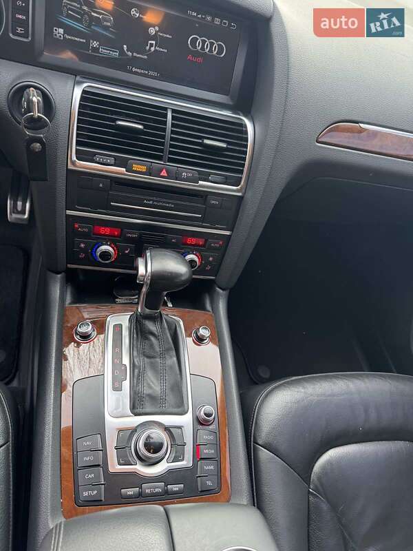 Внедорожник / Кроссовер Audi Q7 2012 в Одессе