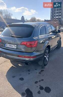 Внедорожник / Кроссовер Audi Q7 2015 в 
