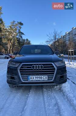 Внедорожник / Кроссовер Audi Q7 2016 в Киеве