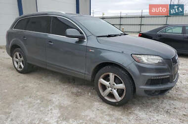 Внедорожник / Кроссовер Audi Q7 2013 в 