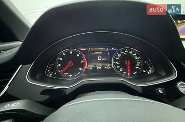 Внедорожник / Кроссовер Audi Q7 2016 в 