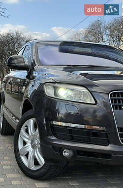 Внедорожник / Кроссовер Audi Q7 2007 в Одессе