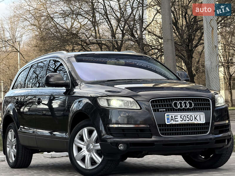 Внедорожник / Кроссовер Audi Q7 2007 в Одессе