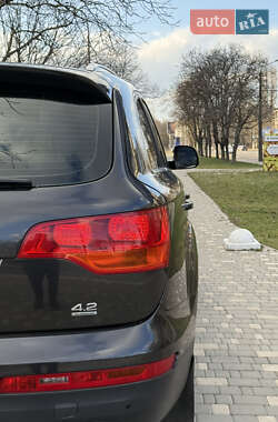 Внедорожник / Кроссовер Audi Q7 2007 в Одессе