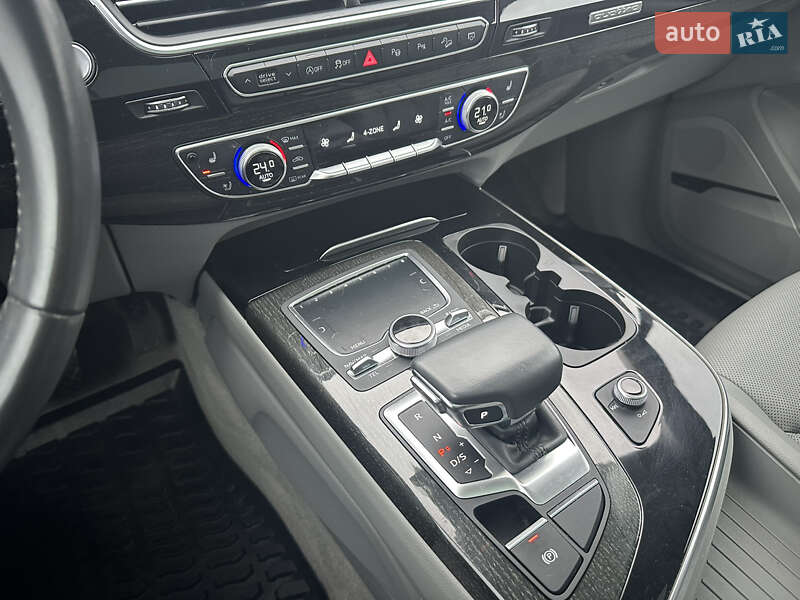 Позашляховик / Кросовер Audi Q7 2018 в Запоріжжі