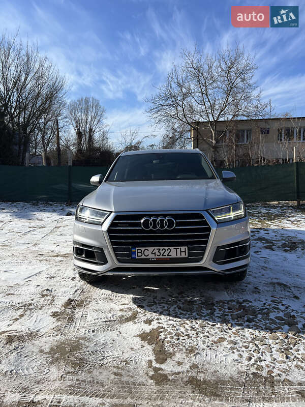 Audi Q7 2016