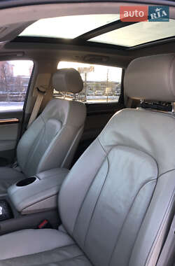 Позашляховик / Кросовер Audi Q7 2007 в 