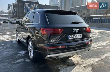 Позашляховик / Кросовер Audi Q7 2016 в Києві