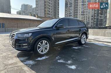 Позашляховик / Кросовер Audi Q7 2016 в Києві