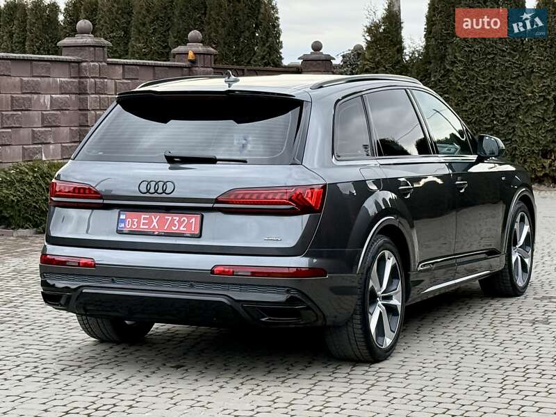 Внедорожник / Кроссовер Audi Q7 2020 в Ровно