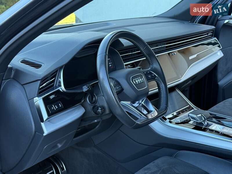 Внедорожник / Кроссовер Audi Q7 2020 в Ровно