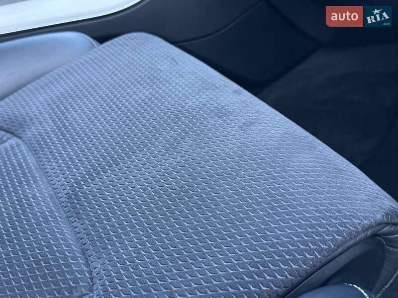 Внедорожник / Кроссовер Audi Q7 2020 в Ровно