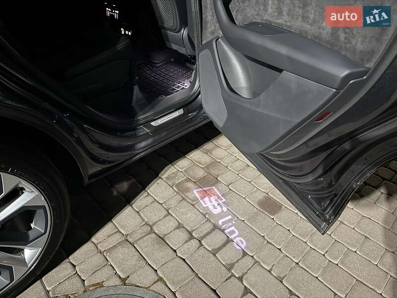 Внедорожник / Кроссовер Audi Q7 2020 в Ровно