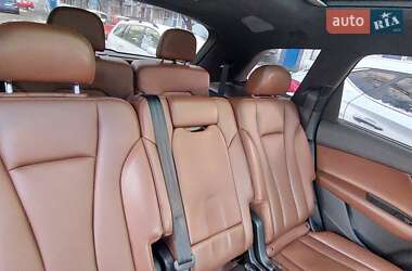Внедорожник / Кроссовер Audi Q7 2016 в 