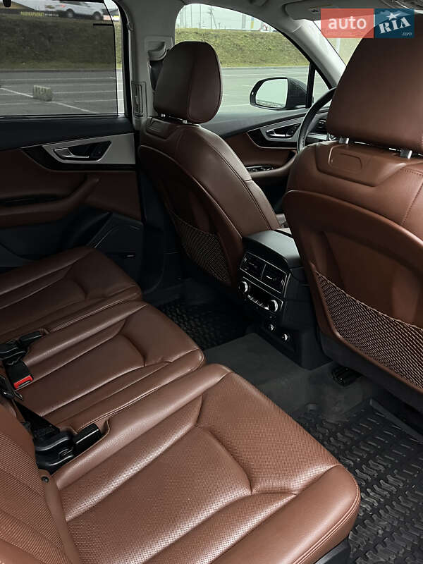 Позашляховик / Кросовер Audi Q7 2019 в Львові фото 3 Позашляховик / Кросовер Audi Q7 2019 в Львові