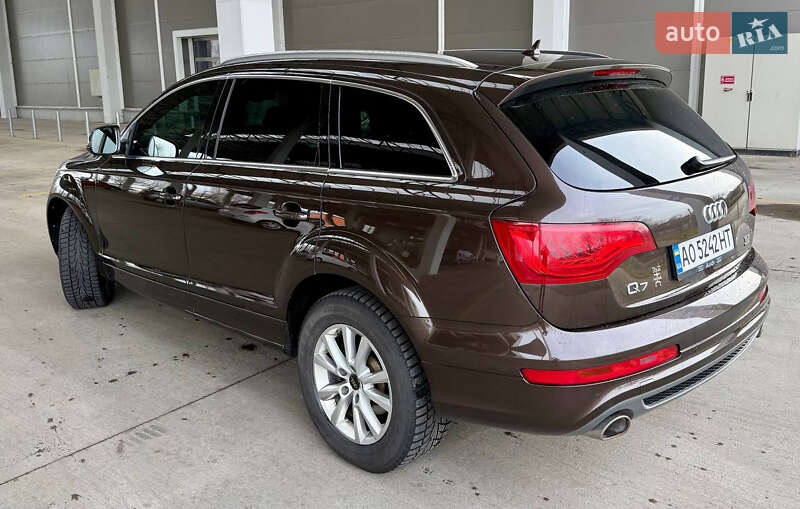 Позашляховик / Кросовер Audi Q7 2013 в Ужгороді фото 6 Позашляховик / Кросовер Audi Q7 2013 в Ужгороді