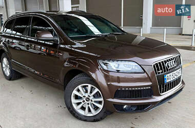 Позашляховик / Кросовер Audi Q7 2013 в 