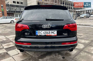 Внедорожник / Кроссовер Audi Q7 2014 в 