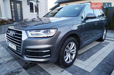 Внедорожник / Кроссовер Audi Q7 2017 в 