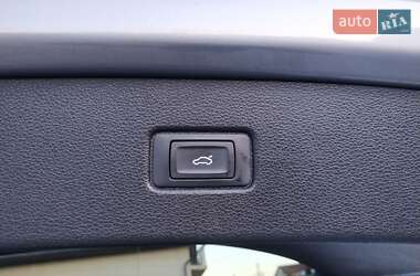 Внедорожник / Кроссовер Audi Q7 2017 в 