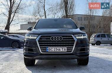 Позашляховик / Кросовер Audi Q7 2016 в Києві