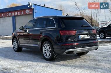 Позашляховик / Кросовер Audi Q7 2016 в Києві