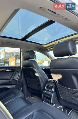 Внедорожник / Кроссовер Audi Q7 2011 в 