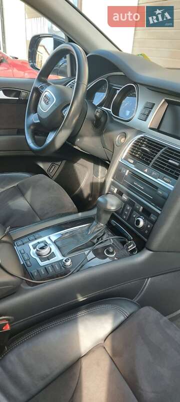 Позашляховик / Кросовер Audi Q7 2014 в Павлограді