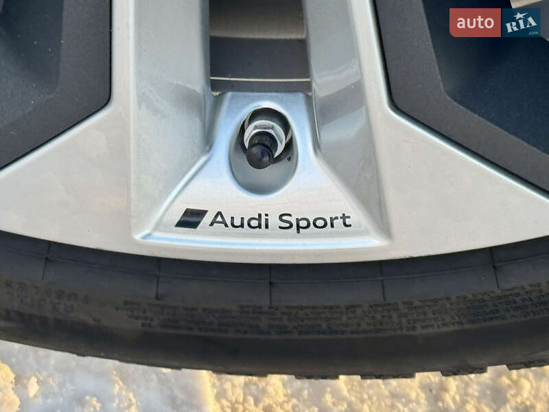 Внедорожник / Кроссовер Audi Q7 2023 в Киеве