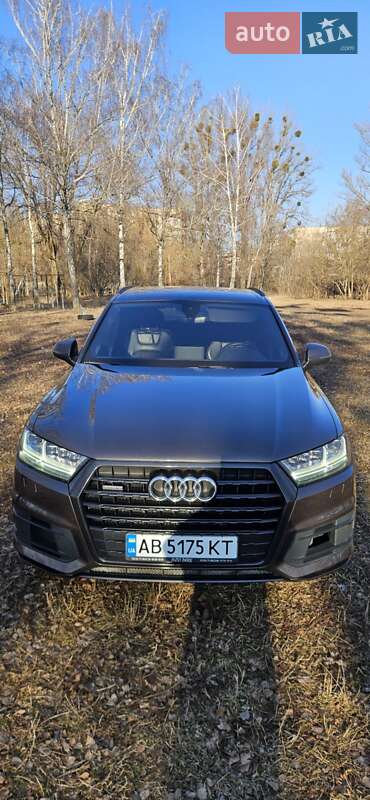 Позашляховик / Кросовер Audi Q7 2016 в Вінниці