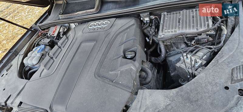 Позашляховик / Кросовер Audi Q7 2016 в Вінниці