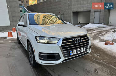 Внедорожник / Кроссовер Audi Q7 2016 в 