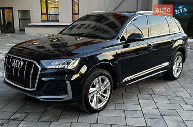 Внедорожник / Кроссовер Audi Q7 2020 в Киеве