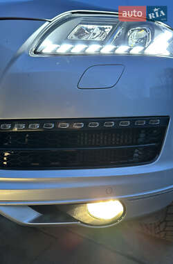 Внедорожник / Кроссовер Audi Q7 2011 в 