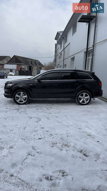 Позашляховик / Кросовер Audi Q7 2012 в Косові