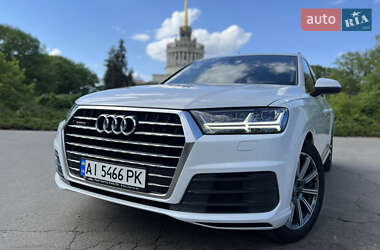 Внедорожник / Кроссовер Audi Q7 2018 в 